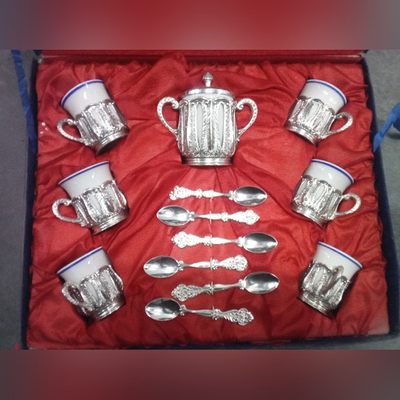 Brevetatto Italy Vintage Silver And Ceramic 19 Piece Tea Set - Picture 2 of 8